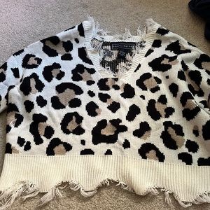 Selling a Polly& esther cheetah print sweater